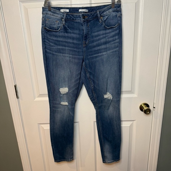 Vigoss Blue Skinny Strech Jeans with Distressed Details Size 16 GUC - Picture 1 of 7